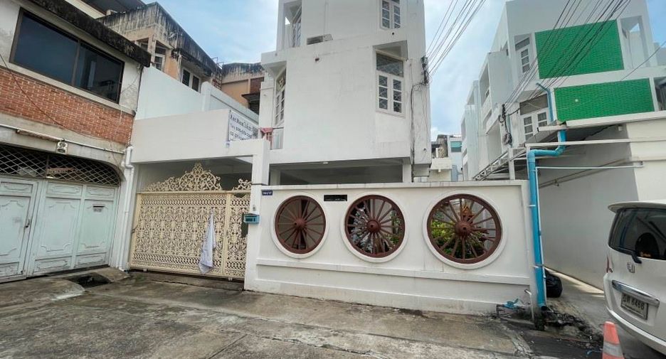 出租 4 卧室 独立屋 在 Watthana, 曼谷