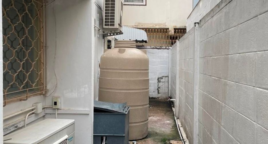 出租 4 卧室 独立屋 在 Watthana, 曼谷