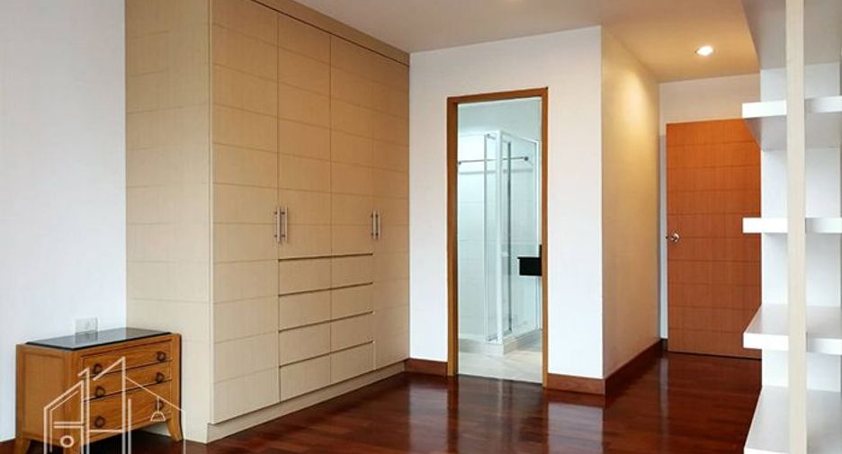 ให้เช่า 4 ห้องนอน อพาร์ทเม้นท์ ใน คลองเตย, กรุงเทพฯ