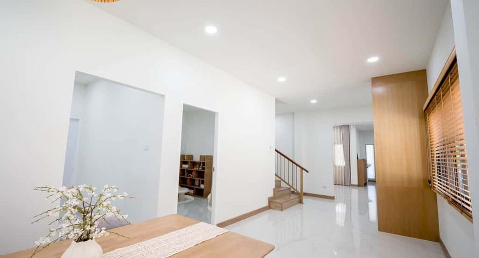 For rent and for sale 4 bedrooms house in Hang Dong, Chiang Mai
