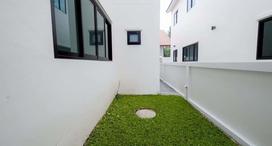For rent and for sale 4 bedrooms house in Hang Dong, Chiang Mai