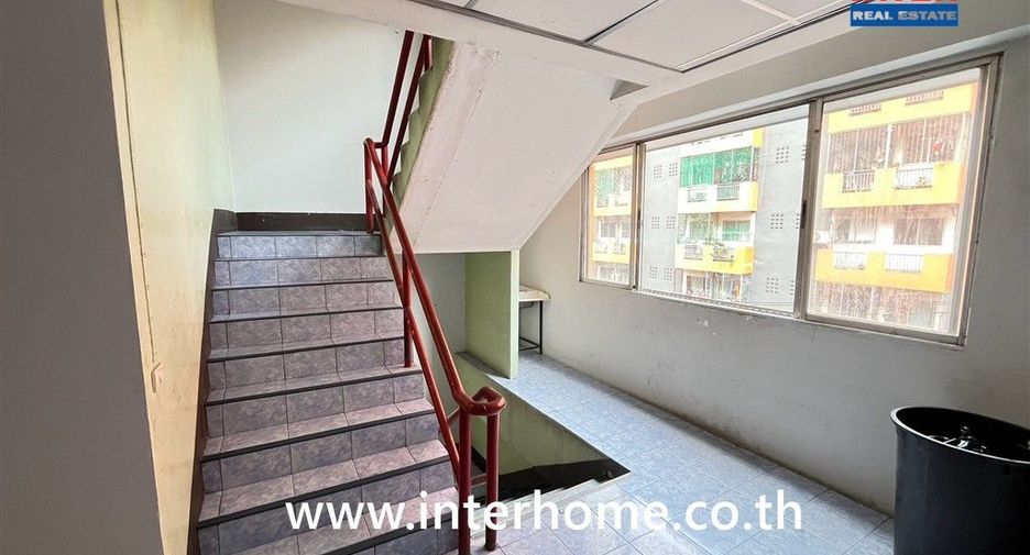 For sale 1 bed condo in Wang Thonglang, Bangkok
