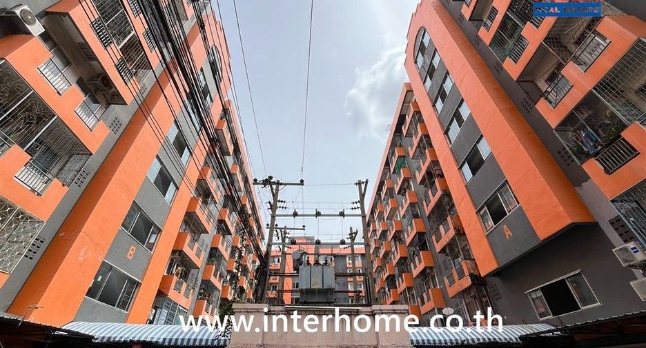 For sale 1 bed condo in Wang Thonglang, Bangkok