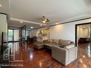 For rent 2 bedrooms condo in Khlong Toei, Bangkok