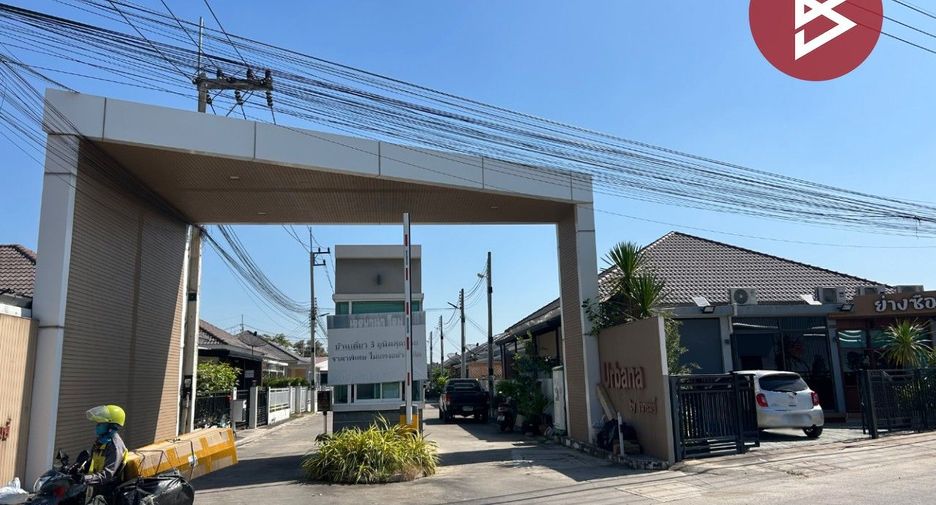 Casa en venta de 2 habitaciones en Ban Bueng, Chonburi