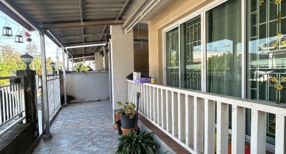 Casa en venta de 2 habitaciones en Ban Bueng, Chonburi