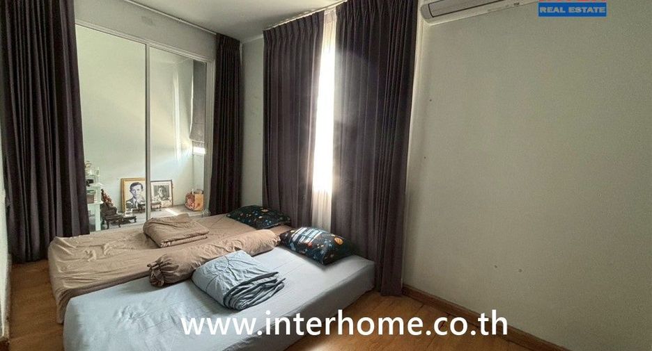 For sale 3 bedrooms townhouse in Mueang Pathum Thani, Pathum Thani