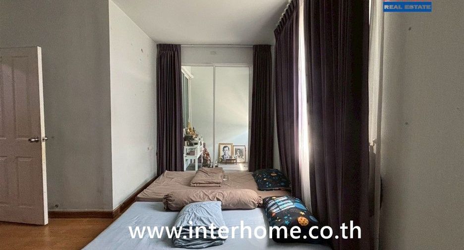 For sale 3 bedrooms townhouse in Mueang Pathum Thani, Pathum Thani