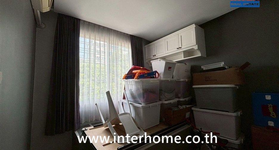 For sale 3 bedrooms townhouse in Mueang Pathum Thani, Pathum Thani