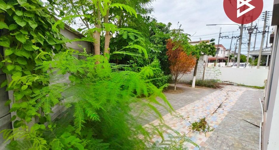 Casa adosada en venta de 2 habitaciones en Mueang Samut Sakhon, Samut Sakhon