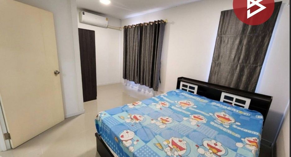 Casa adosada en venta de 3 habitaciones en Bang Bo, Samut Prakan