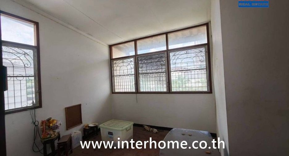 For sale 3 bedrooms house in Saphan Sung, Bangkok