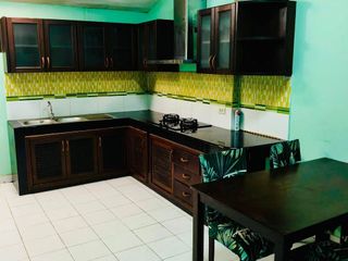 Casa en alquiler de 2 habitaciones en Bang Lamung, Chonburi
