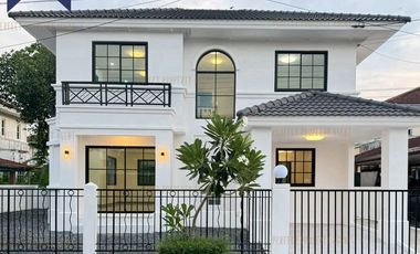For sale 3 ベッドルーム house in Bang Phli, Samut Prakan