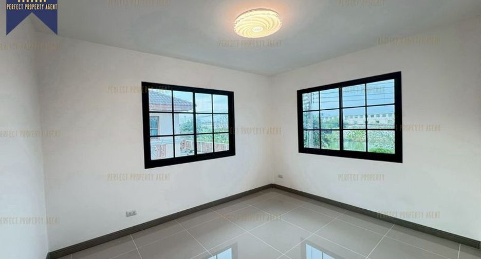 For sale 3 ベッドルーム house in Bang Phli, Samut Prakan