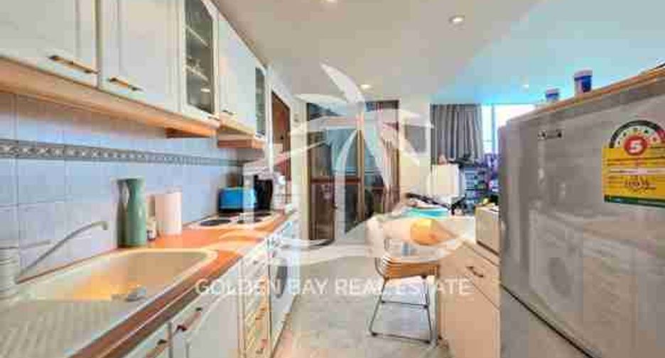 For sale 2 ベッドルーム condo in Bang Lamung, Chonburi