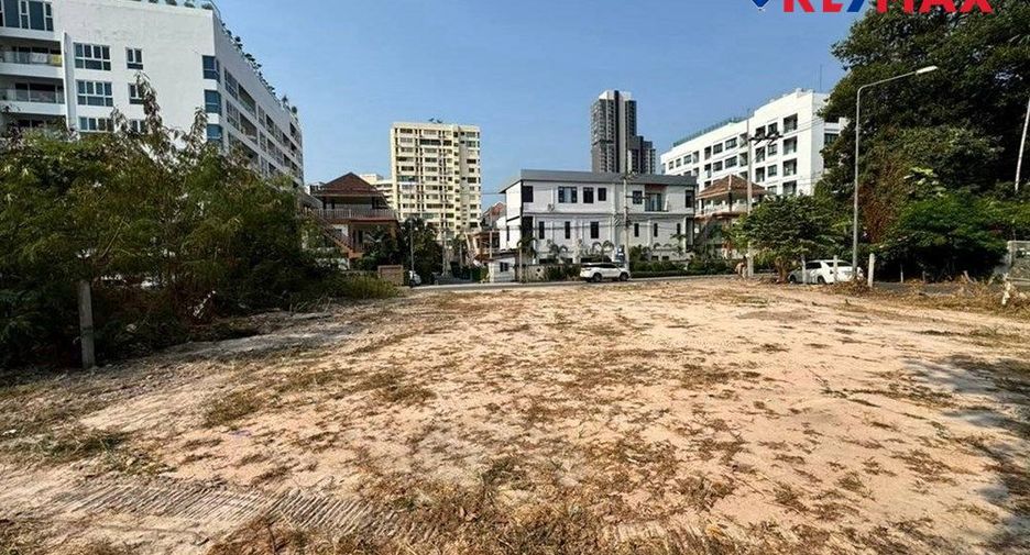 出售 土地 在 Bang Lamung, Chon Buri