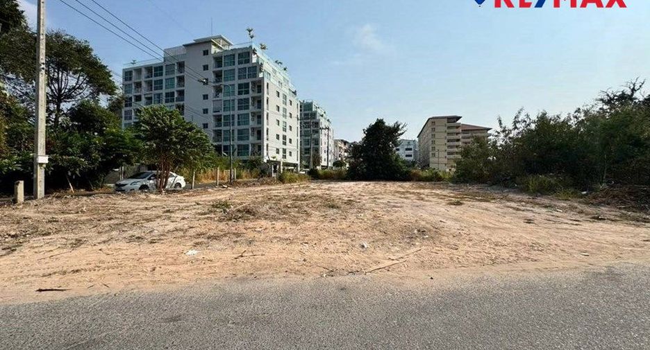 出售 土地 在 Bang Lamung, Chon Buri