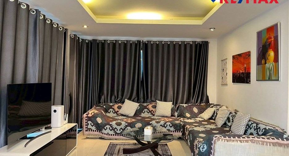 For sale 4 bedrooms house in Bang Lamung, Chonburi