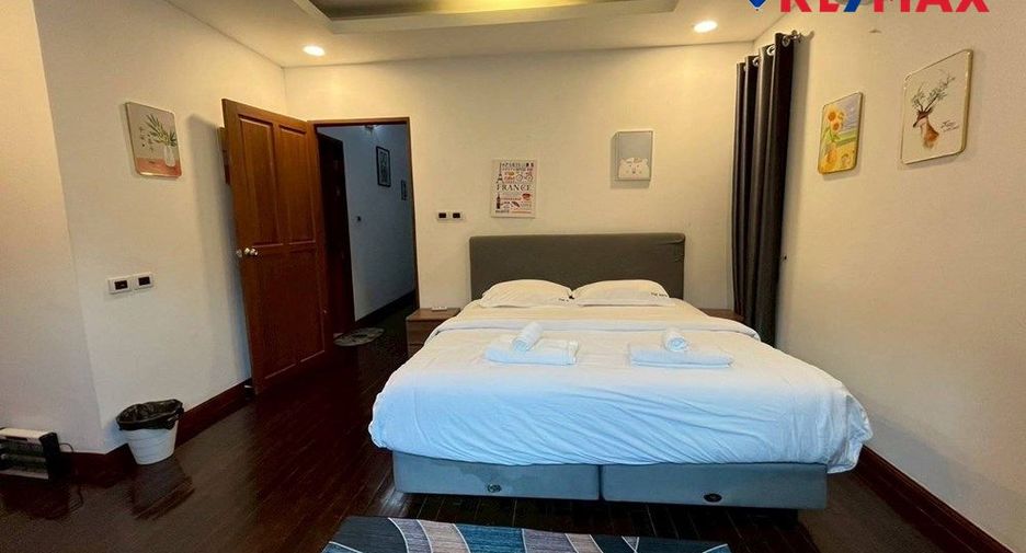 For sale 4 bedrooms house in Bang Lamung, Chonburi