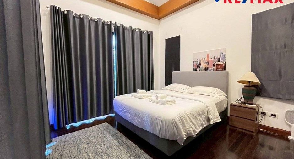 For sale 4 bedrooms house in Bang Lamung, Chonburi