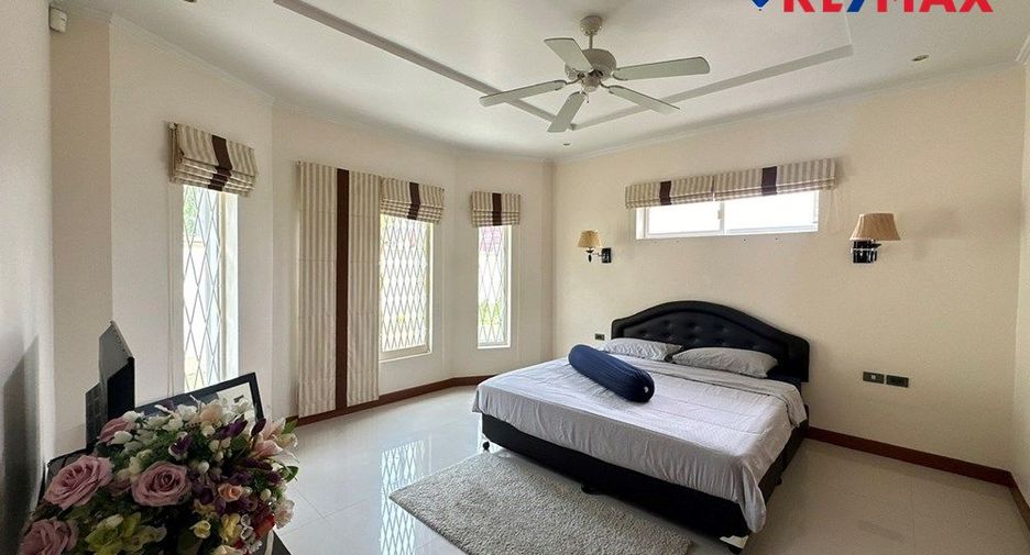 For rent 4 bedrooms house in Bang Lamung, Chonburi