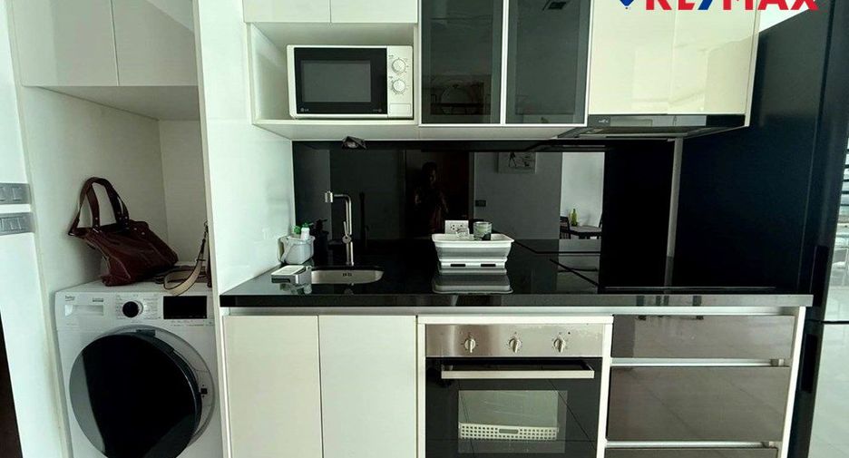 For sale 1 bed condo in Bang Lamung, Chonburi