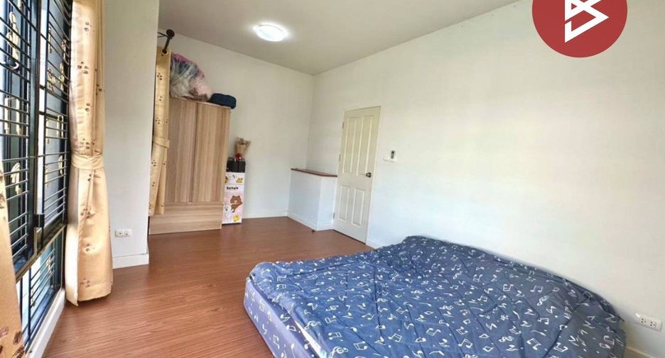 For sale 3 bedrooms townhouse in Mueang Chachoengsao, Chachoengsao