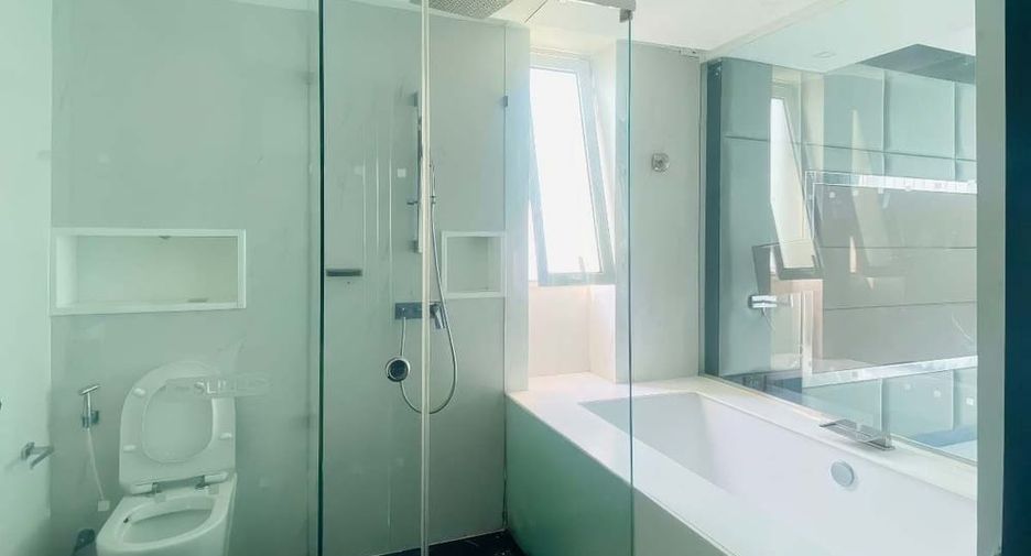 À vendre 2 chambres condo à Bang Lamung, Chonburi
