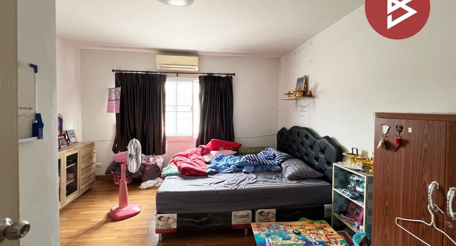 Reihenhaus zum Kauf mit 3 Zimmer in Mueang Chon Buri, Chonburi