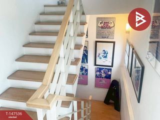 Casa adosada en venta de 3 habitaciones en Suan Luang, Bangkok