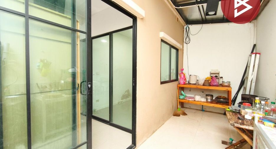 For sale 3 bedrooms townhouse in Bang Phli, Samut Prakan