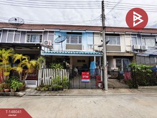 Casa adosada en venta de 3 habitaciones en Sam Phran, Nakhon Pathom