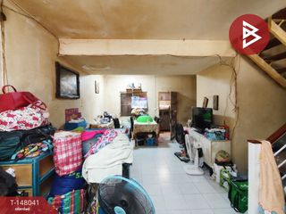 Casa adosada en venta de 3 habitaciones en Sam Phran, Nakhon Pathom