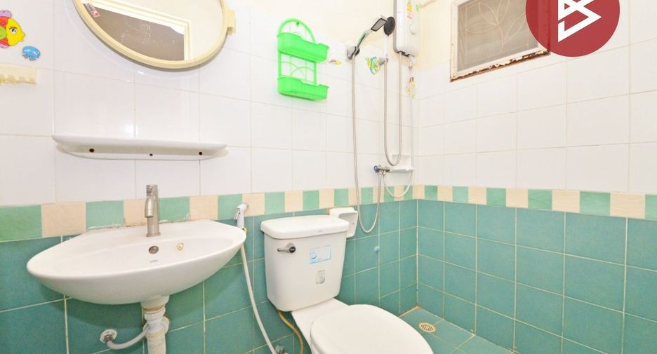 Reihenhaus zum Kauf mit 2 Zimmer in Mueang Samut Prakan, Samut Prakan