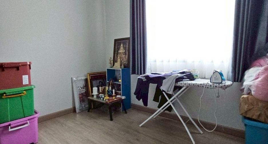 Casa en venta de 3 habitaciones en Phan Thong, Chonburi
