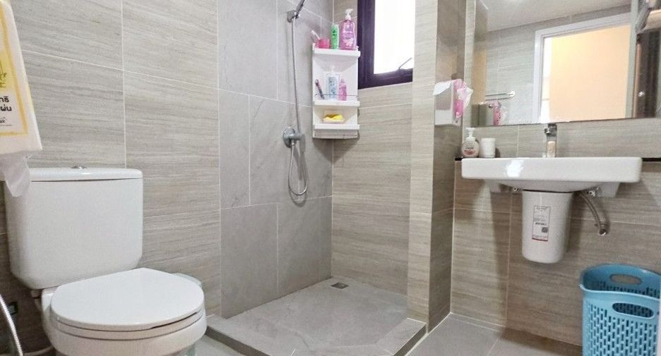 Casa en venta de 3 habitaciones en Phan Thong, Chonburi