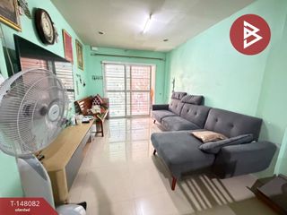 Casa adosada en venta de 3 habitaciones en Si Racha, Chonburi