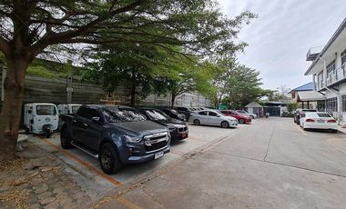 Oficina en venta de 23 habitaciones en Bang Khen, Bangkok