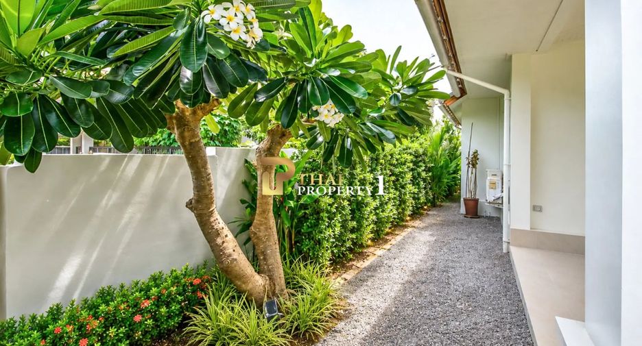 For sale 3 bedrooms villa in Hua Hin, Prachuap Khiri Khan