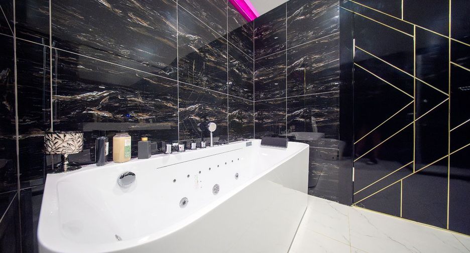 For sale 1 bed condo in Bang Lamung, Chonburi