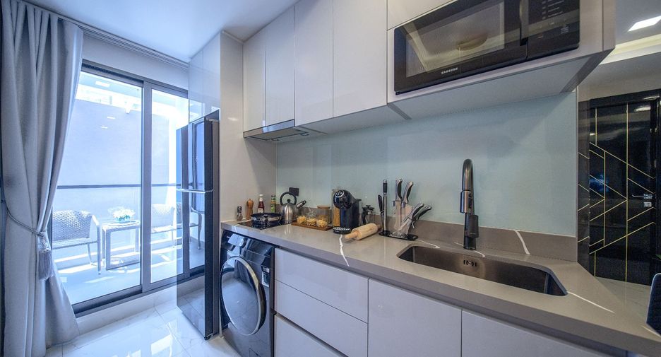 For sale 1 bed condo in Bang Lamung, Chonburi