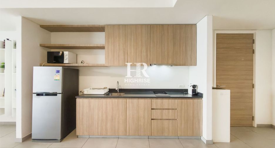 For rent 2 bedrooms condo in Bang Lamung, Chonburi