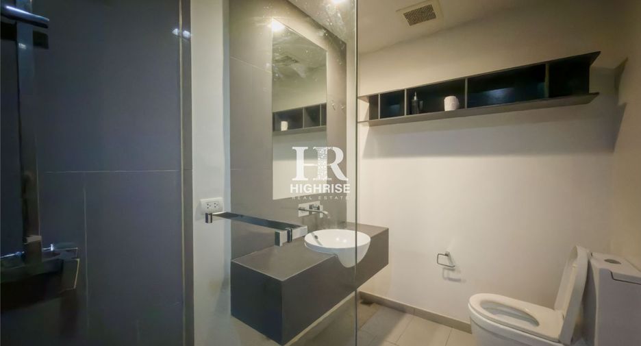 For rent 2 bedrooms condo in Bang Lamung, Chonburi