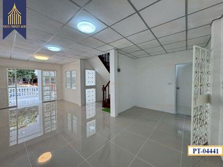 出售 3 卧室 联排别墅 在 Bang Sao Thong, Samut Prakan