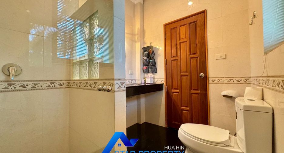 For sale 3 bedrooms villa in Hua Hin, Prachuap Khiri Khan