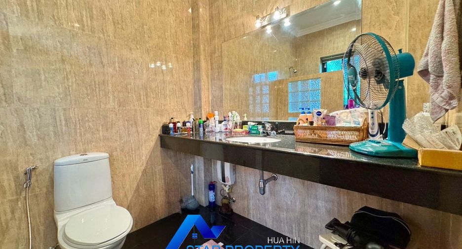 For sale 3 bedrooms villa in Hua Hin, Prachuap Khiri Khan