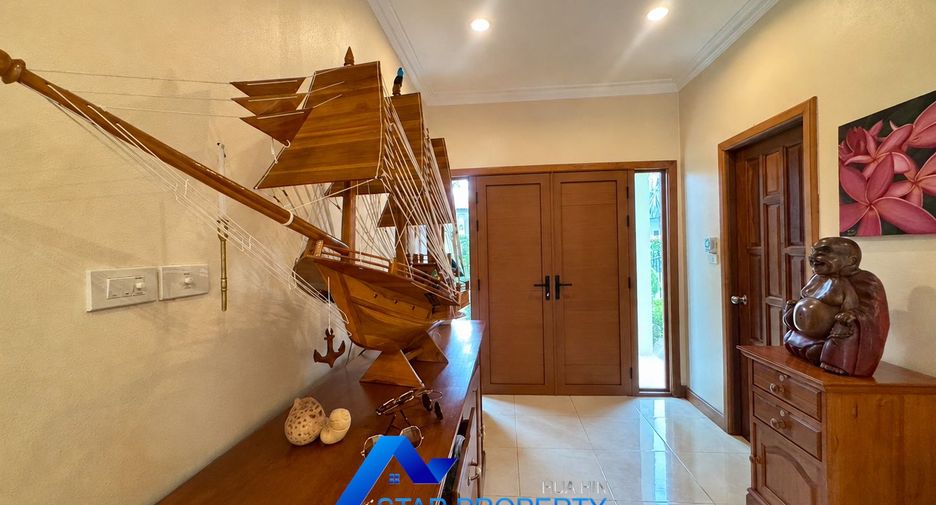 For sale 3 bedrooms villa in Hua Hin, Prachuap Khiri Khan
