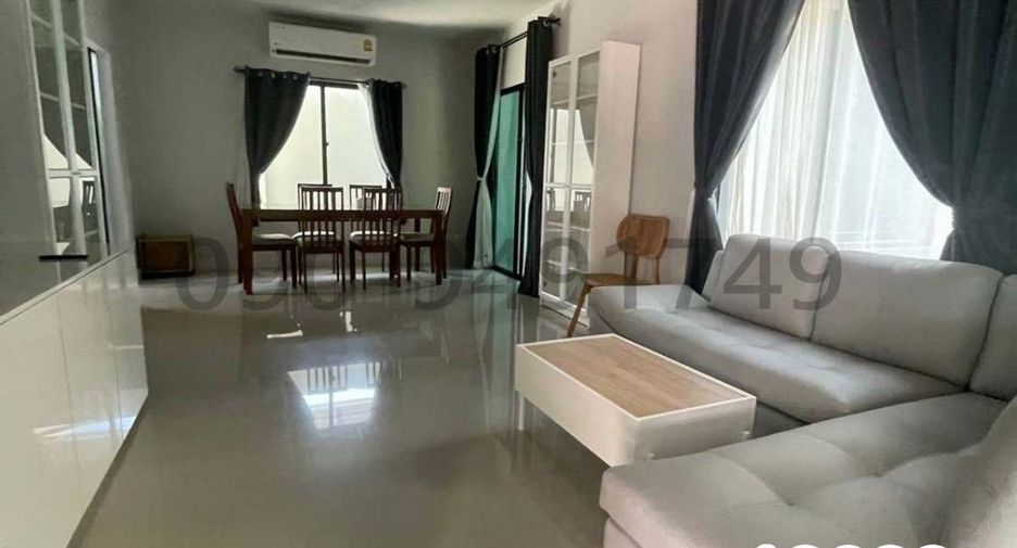 Casa en alquiler de 5 habitaciones en Lam Luk Ka, Pathum Thani