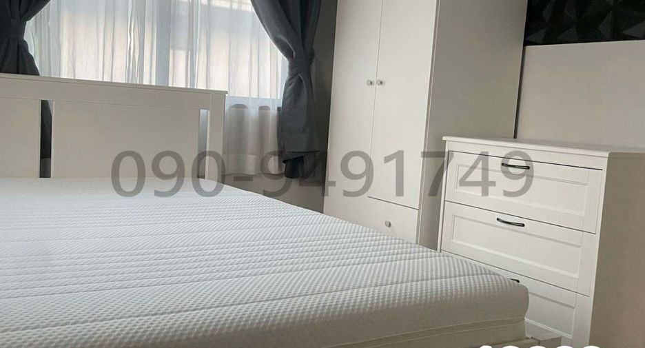 Casa en alquiler de 5 habitaciones en Lam Luk Ka, Pathum Thani